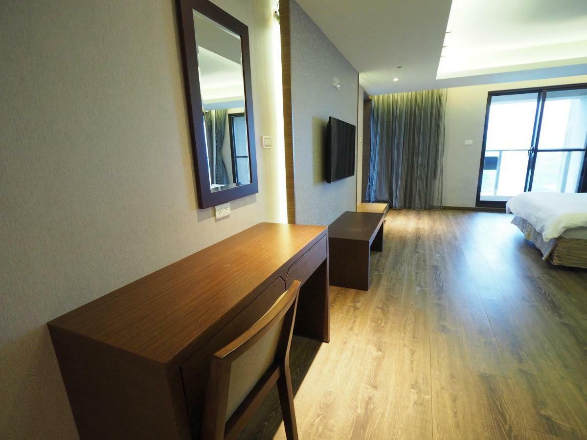 Kailan Hotel Toucheng Exterior photo