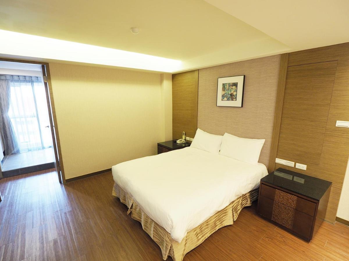 Kailan Hotel Toucheng Exterior photo